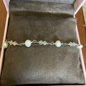 Freshwater pearl and crystal bead bracelet